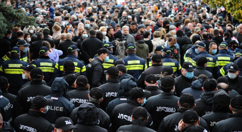 ოპოზიციის ნაწილი კვლავ განაგრძობს საპროტესტო აქციებს