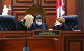 საქართველოს მესამე პრეზიდენტის სასამართლო პროცესი თავად მესამე პრეზიდენტის გარეშე გაიმართა