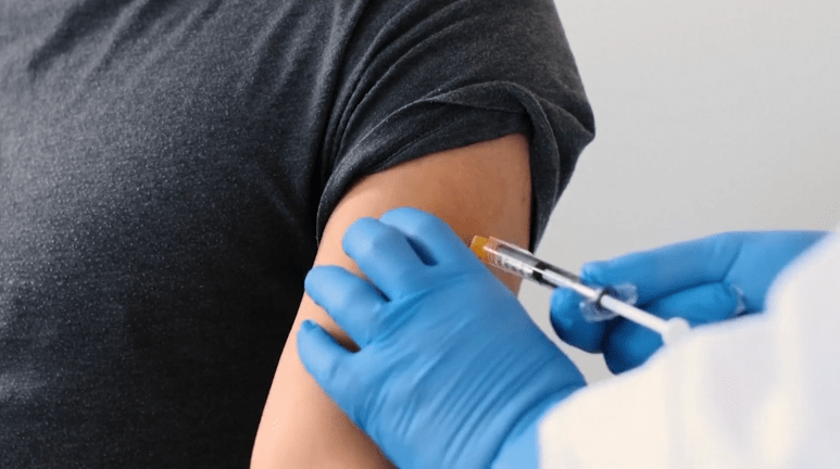 კორონა ვირუსის საწინააღმდეგო ვაქცინის შესაქმნელად უნგრელი ბიოქიმიკოსის დაწუნებული ნაშრომი გამოიყენეს