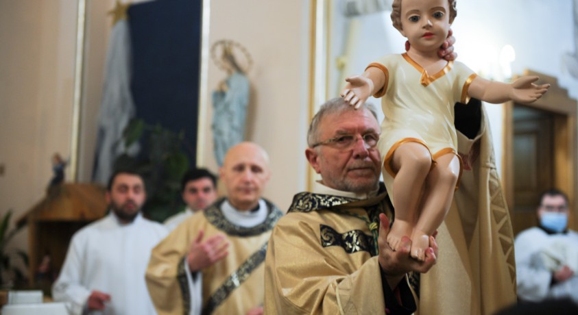 შობის დღესასწაული თბილისის კათოლიკურ ეკლესიაში – 25 დეკემბრის ფოტოქრონიკა