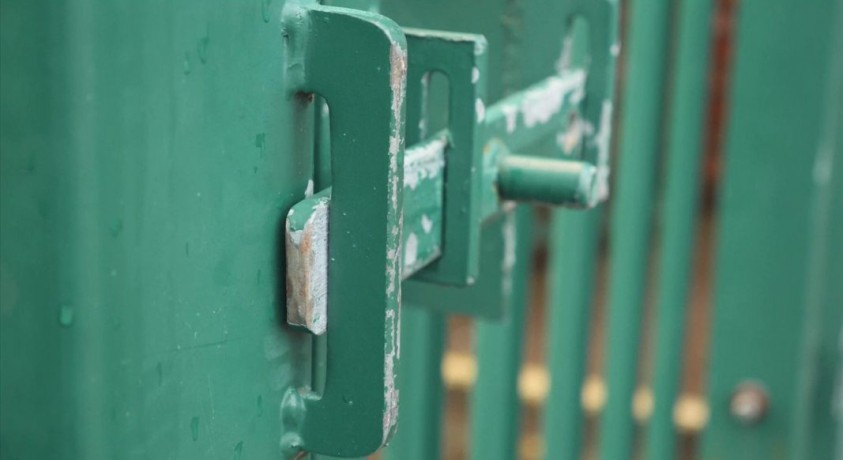 დიდ ბრიტანეთში სკოლები არ გაიხსნება