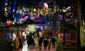 საშობაო ბაზრობა თბილისში – 28 დეკემბრის ფოტოქრონიკა