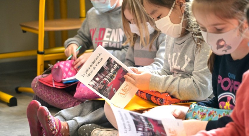 საფრანგეთში ბავშვებისთვის პირბადეების ტარება სავალდებულო ხდება