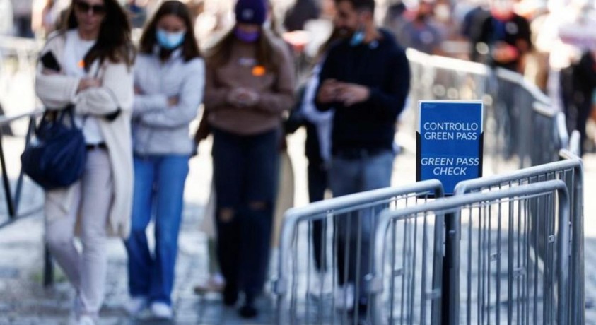 იტალიელების ნაწილი მიიჩნევს, რომ კოვიდპასპორტების შემოწმებაზე პასუხისმგებლობა ბიზნესს არ უნდა ეკისრებოდეს