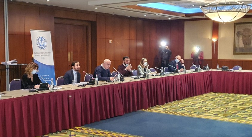 გახმაურებულ სამართალდარღვევათა საქმეებზე „ადამიანის უფლებათა ცენტრის“ ანგარიში გამოქვეყნდა