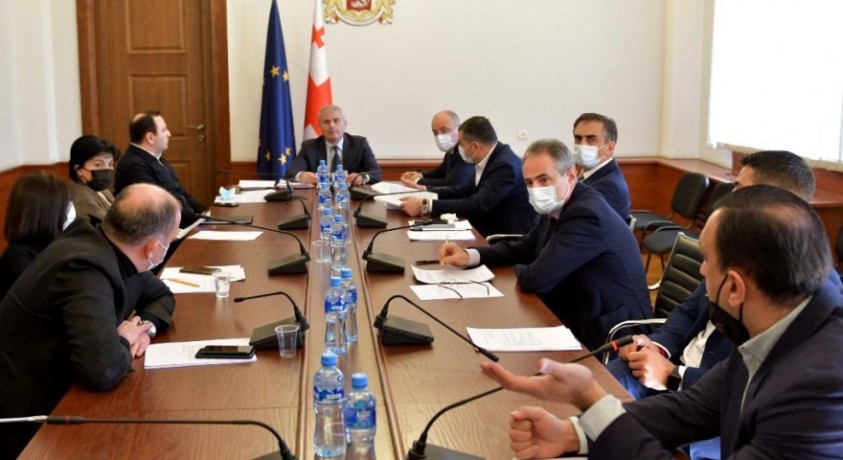 საქართველოს პარლამენტში შესაძლოა დეპუტატების რაოდენობა შემცირდეს