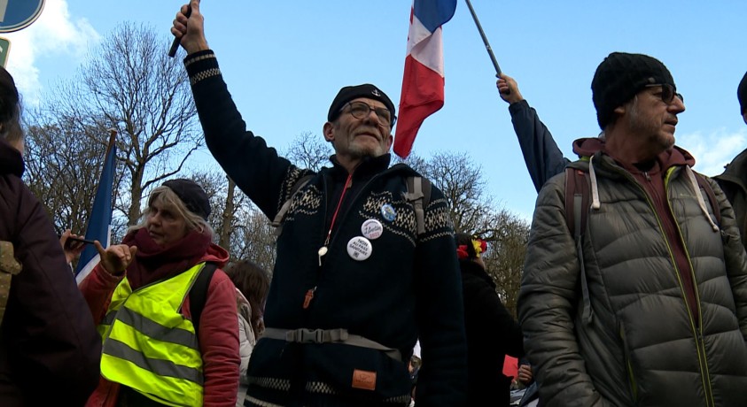 ბრიუსელში კორონავირუსის გამო დაწესებული შეზღუდვები გააპროტესტეს