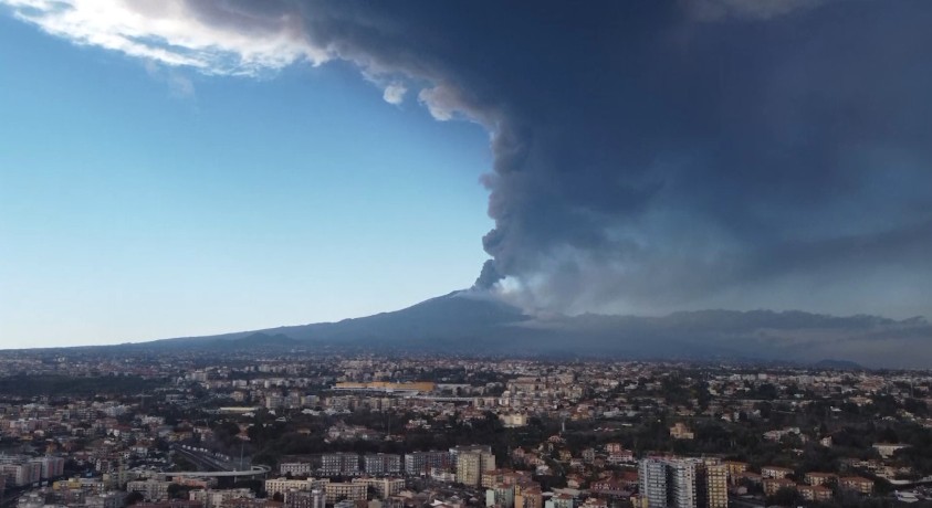 ვულკანმა ეტნამ კვლავ გაიღვიძა