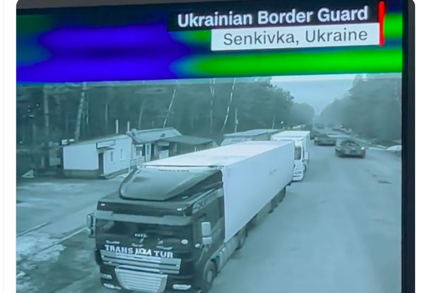 ვრცელდება კადრები, სადაც უკრაინის ქალაქებში ისმის აფეთქებების ხმა და ხორციელდება სარაკეტო დარტყმები