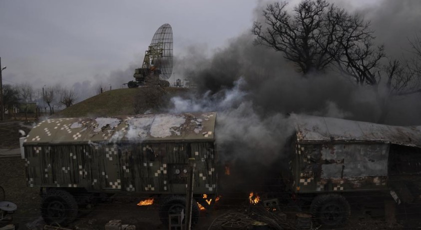 რუსული არმია უკრაინას სამი მიმართულებით უტევს