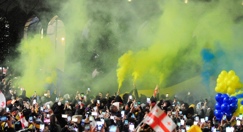 „ეს ომი არის ჩვენი შვილების მომავლისთვის“ – სოლიდარობა უკრაინელ ხალხს