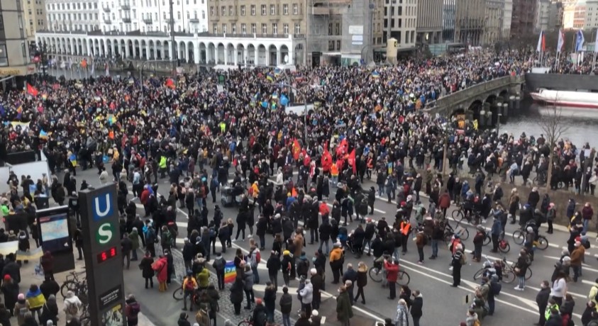 „შეჩერდეს ომი“- დემონსტრაციები მსოფლიოს სხადასხვა ქალაქებში