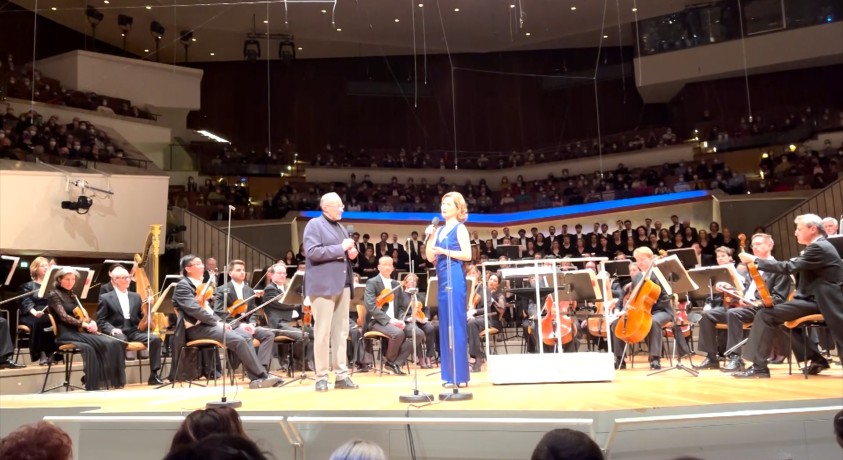 ეძღვნება უკრაინას