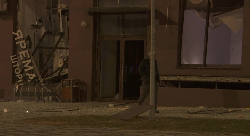 კიევში  სავაჭრო ცენტრის დაბომბვას ოთხი ადამიანის სიცოცხლე ემსხვერპლა