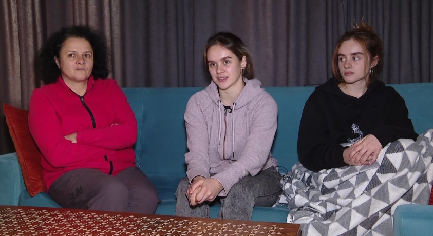 სახლიდან შორს…