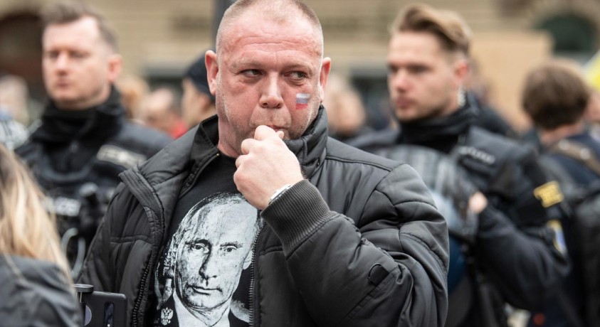 გერმანიაში რუსულენოვანმა მოსახლეობამ საპროტესტო აქცია გამართა