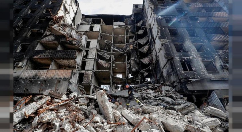 მარიუპოლში დაღუპული მოქალაქეების ცხედრებს რუსი სამხედროები მობილური კრემატორიუმებით ანადგურებენ