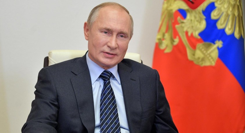 ვლადიმერ პუტინმა ბუჩაში მყოფ რუს ჯარისკაცებს “საპატიო” წოდებები მიანიჭა