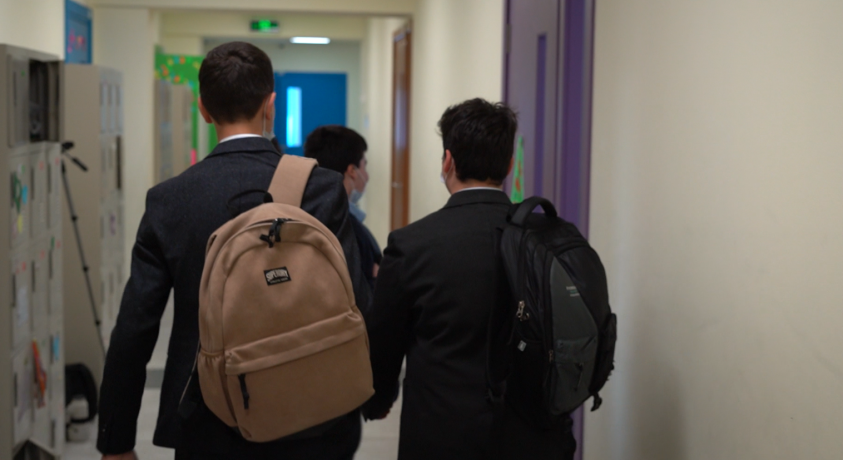 სკოლაში დაბრუნებული მოსწავლეების ქცევის ცვლილებებს ფსიქოლოგები აკვირდებიან