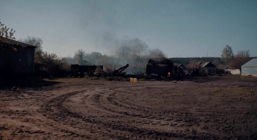 რუსები უკრაინის აღმოსავლეთ ფრონტზე ხიდებსა და რკინიგზას ბომბავენ