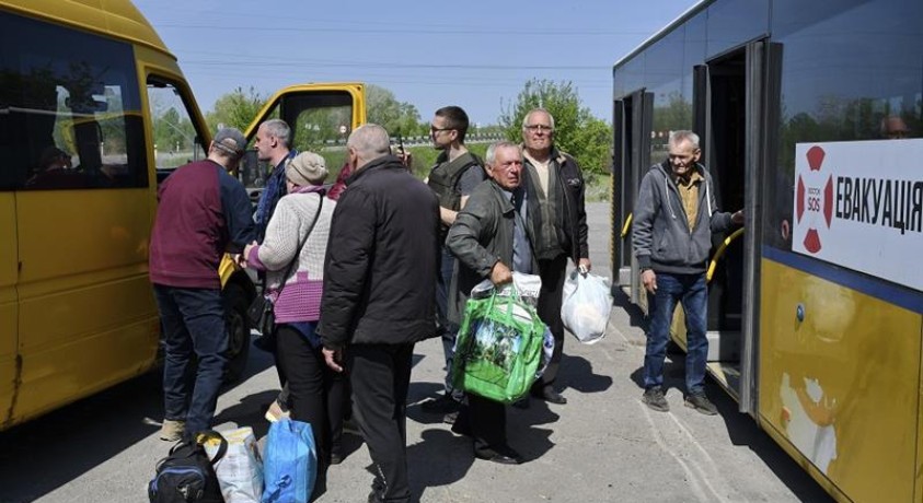 ,,აზოვსტალის” ქარხნიდან მშვიდობიანი მოქალაქეების ევაკუაცია გრძელდება