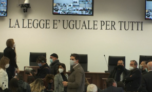 იტალიაში მაფიის წინააღდეგ მაშტაბური სასამართლო პროცესი დაიწყო