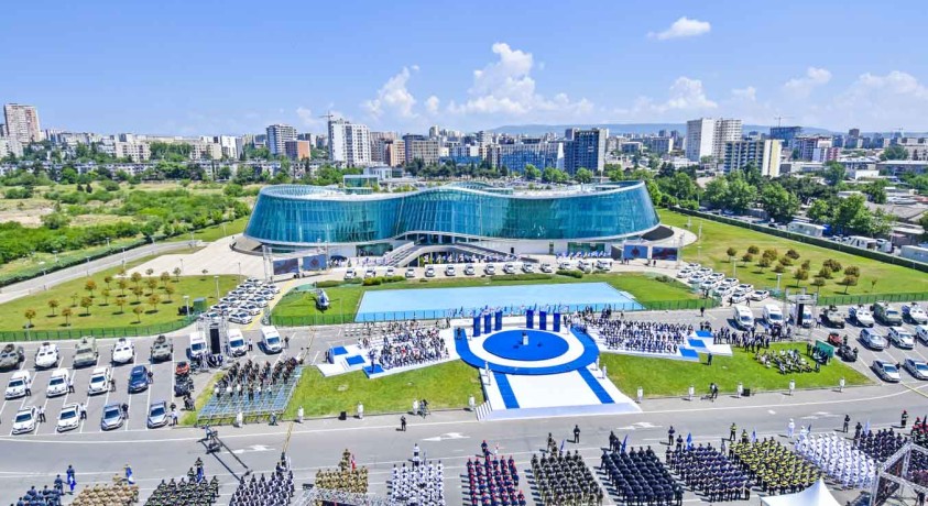 აღარ უნდა დავუშვათ ქალების სასტიკი მკვლელობა – სალომე ზურაბიშვილი პოლიციის დღეს