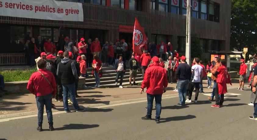 ბელგიაში მუნიციპალური სამსახურების თანამშრომლები გაიფიცნენ