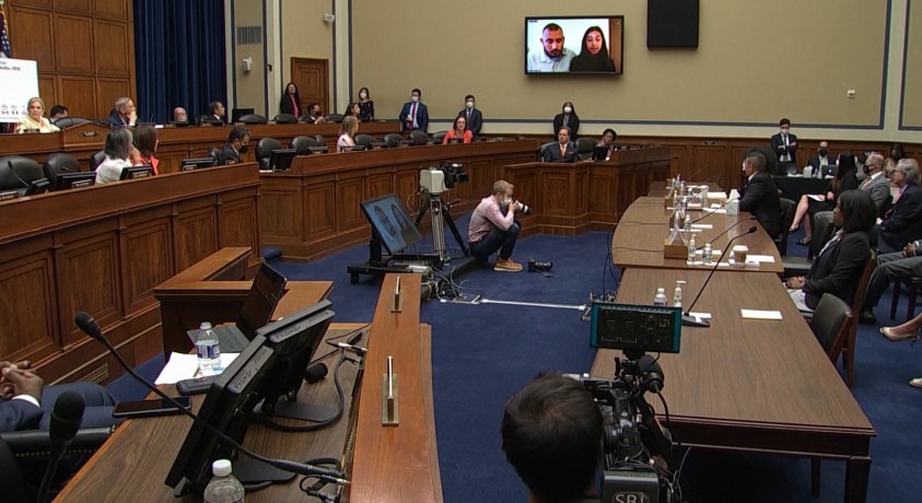 კონგრესში მასობრივი სროლის დროს დაზარალებულებს მოუსმინეს