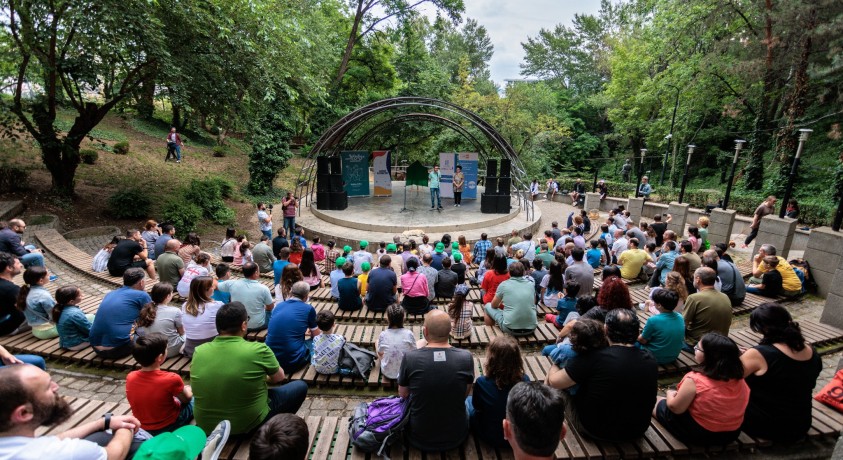 მამის დღეს საქართველოში 2016 წლიდან აღნიშნავენ