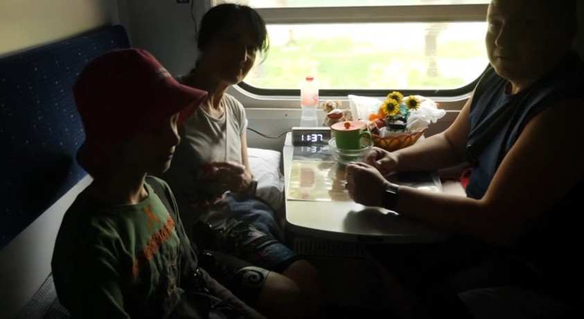 ირპინში დაბრუნებული 26 უკრაინული ოჯახი მატარებლის ვაგონებში ცხოვრობს