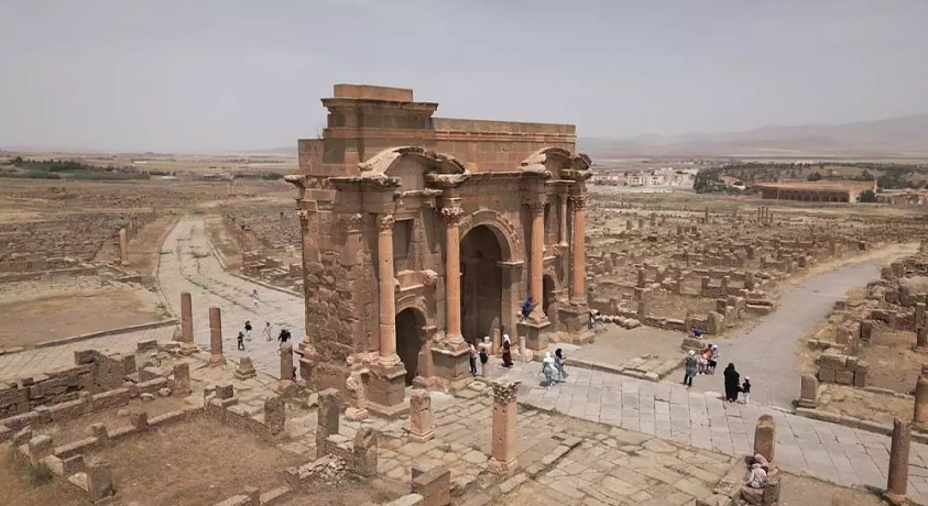 ალჟირის ანტიკური საგანძური: კონსტანტინიდან რომაული ხანის ტიმგადის  ნანგრევებამდე
