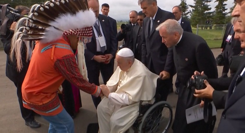 პაპი ფრანცისკე პატიებას სთხოვს ყველას, ვისაც კათოლიკური ეკლესიის სისტემა ძალადობრივად შეეხო