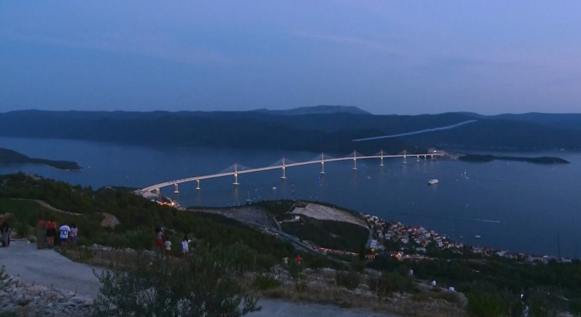 პელეშაცის ხიდი – ჩინური და ევროპული თანამშრომლობის მაგალითი