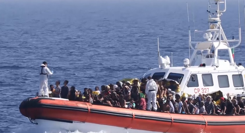 სიცილიაზე ერთ დღეში 1000-ზე მეტი მიგრანტი ჩაიყვანეს