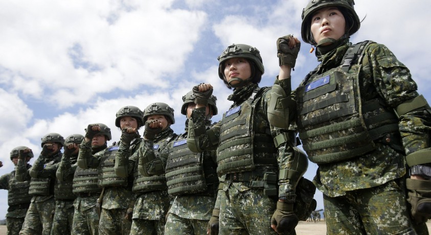 პეკინი ტაივანთან, ექვს სხვადასხვა ადგილზე სამხედრო მანევრებს ატარებს