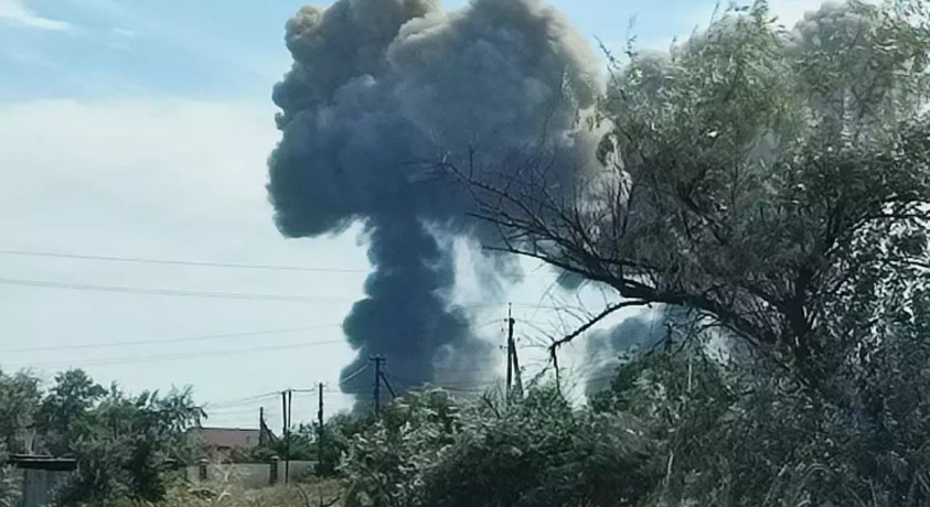 ომი უკრაინაში: ყირიმში რუსულ სამხედრო ბაზაზე აფეთქების შედეგად სულ მცირე ხუთი ადამიანი დაშავდა