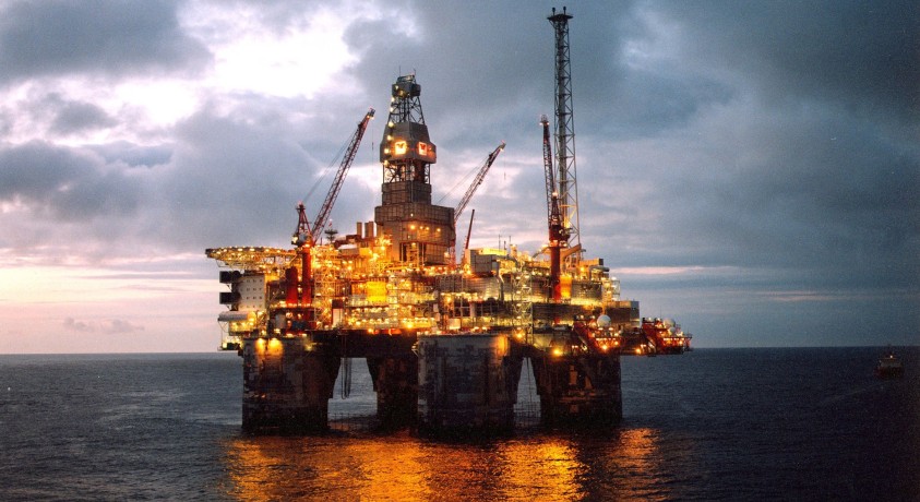 აშშ-ი შეშფოთებულია OPEC+-ის გადაწყვეტილებით ნავთობის დღიური მოპოვების შემცირების გამო