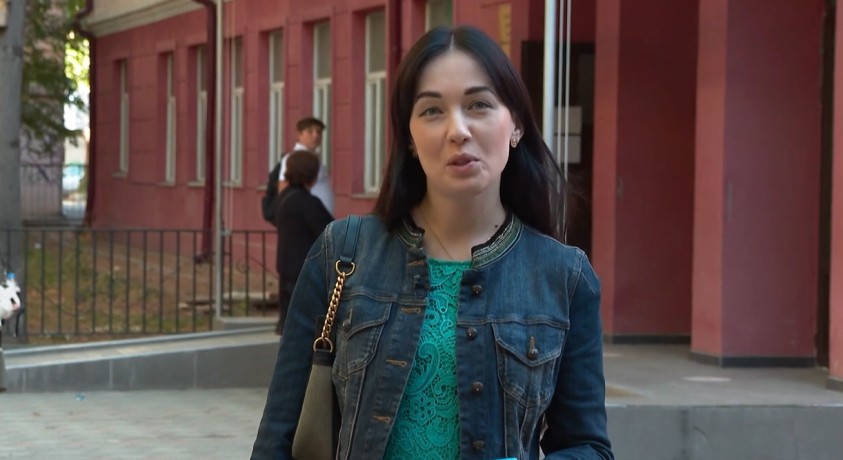 მე ვარ უკრაინელი: ქსენია სმირნოვა დონეცკიდან