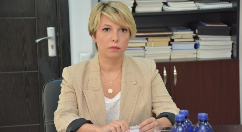 ომბუდსმენი მთავრობას კრიმინალური ავტორიტეტებით მართვის მოდელის გაუქმებას სთხოვს