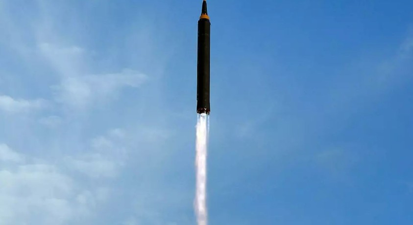 ფხენიანმა ბალისტიკური რაკეტები გამოსცადა