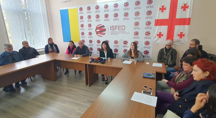 კულტურის სხვადასხვა სფეროდან გათავისუფლებული სპეციალისტები მინისტრ თეა წულუკიანს მიმართავენ