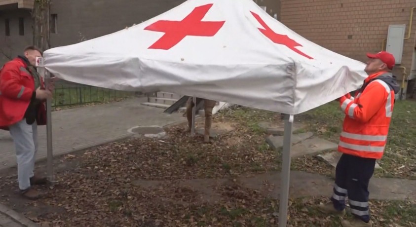 უკრაინაში „წითელმა ჯვარმა“ თბილი თავშესაფრების მოწყობა დაიწყო