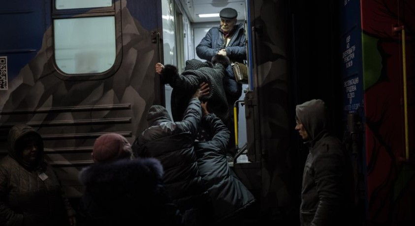 უკრაინის ხელისუფლებამ ხერსონში მოსახლეობის ევაკუაცია დაიწყო