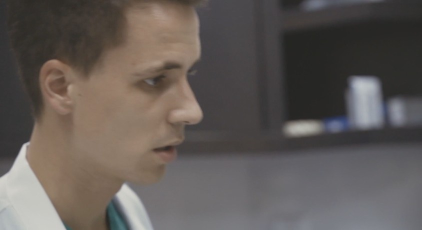 დოკუმენტური ფილმი სტუდენტზე, რომელიც გაცვლითი პროგრამით ღაზის სექტორში ჩავიდა