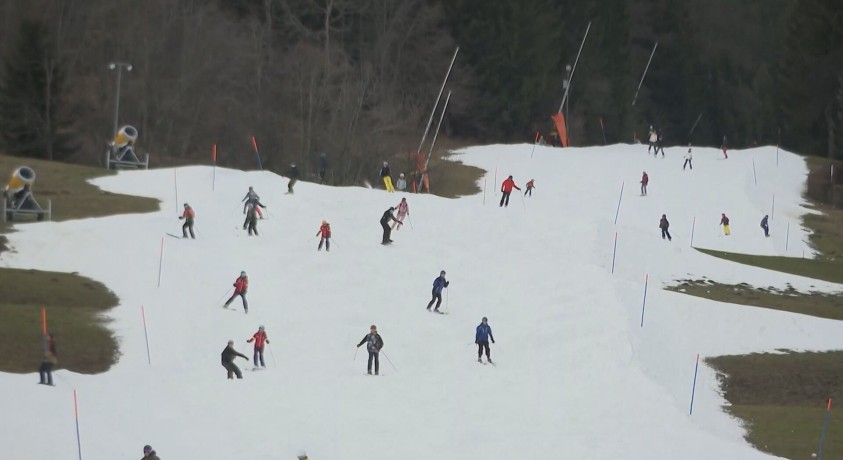 ევროპის სამთო-სათხილამურო კურორტებზე თოვლის ნაკლებობაა
