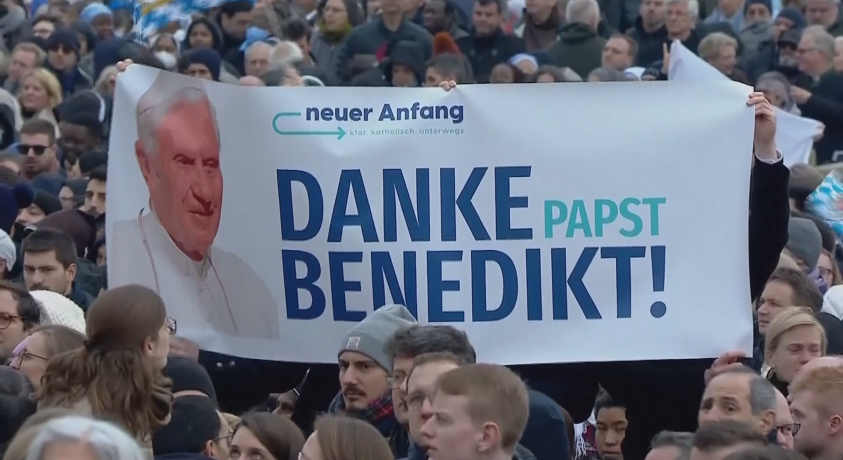 რომის პაპ ბენედიქტ XVI-ის დაკრძალვა ვატიკანში