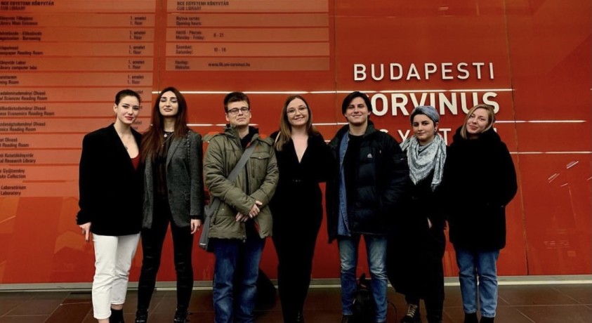 რამდენად ხელმისაწვდომია საზღვარგარეთ სწავლა ქართველი ახალგაზრდებისთვის