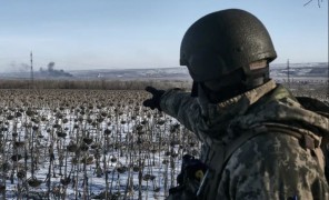 აღმოსავლეთის ფრონტი: „მტერი განუწყვეტლივ გვბომბავს”- უკრაინელი ჯარისკაცი