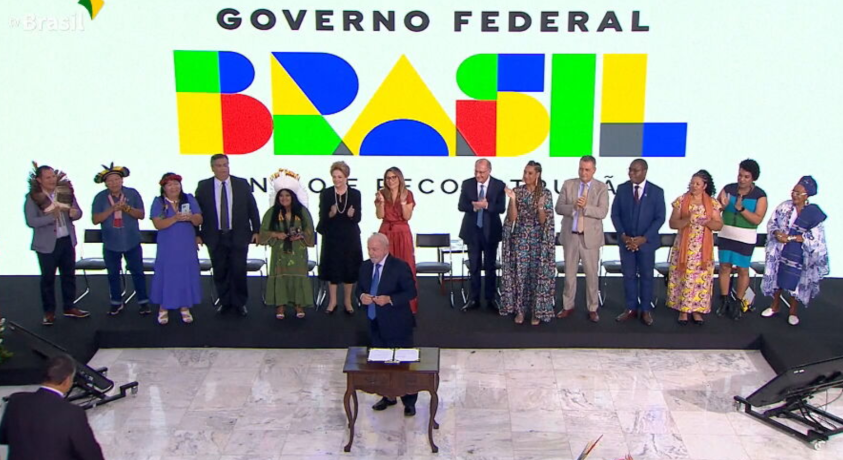 ბრაზილიას ორი შავკანიანი ქალი მინისტრი ეყოლება